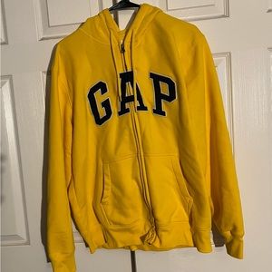 Gap zip up